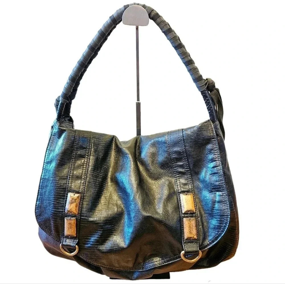 Matt and Nat Vegan Leather Shoulder Bohemian Tote Bag Black.